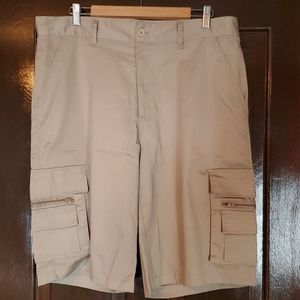 Men's cargo shorts